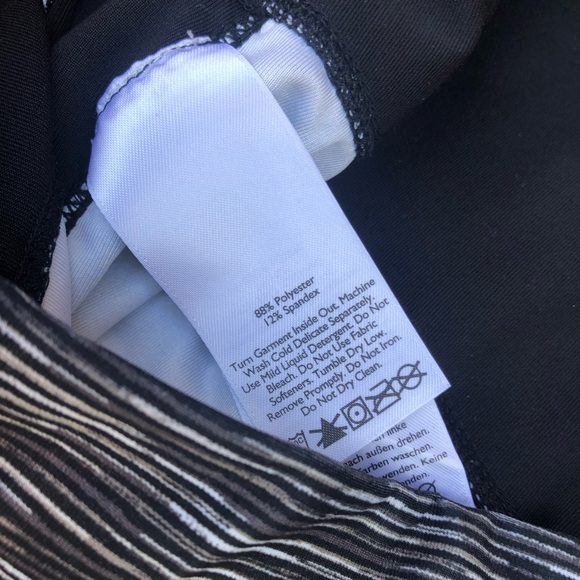 Eddie Bauer Womens Athletic Cropped Leggings Black Size Large - Picture 7 of 9